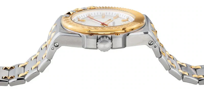 Versace Chain Reaction Quartz Silver Dial Men's Watch - VEDY00519