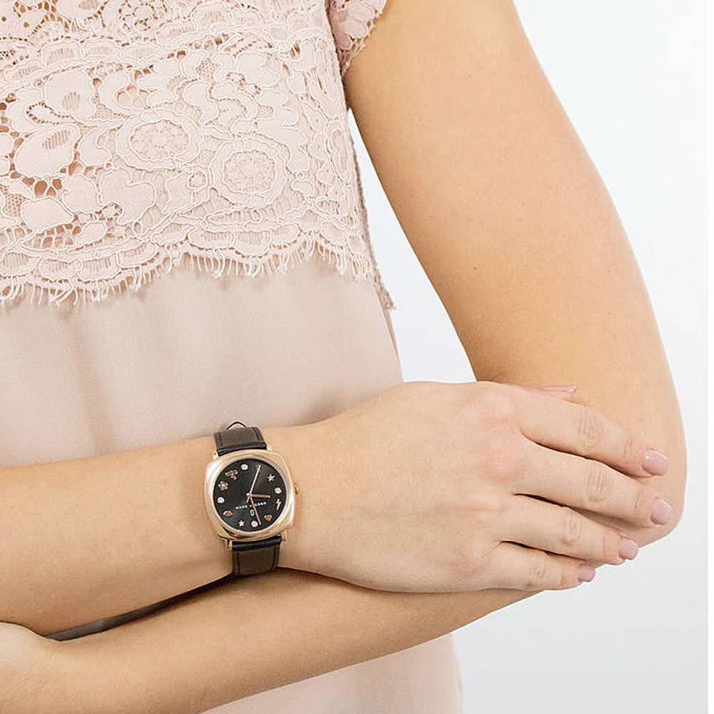 Marc Jacobs Womens 'Mandy' Quartz Stainless Steel and Leather Watch MJ1565